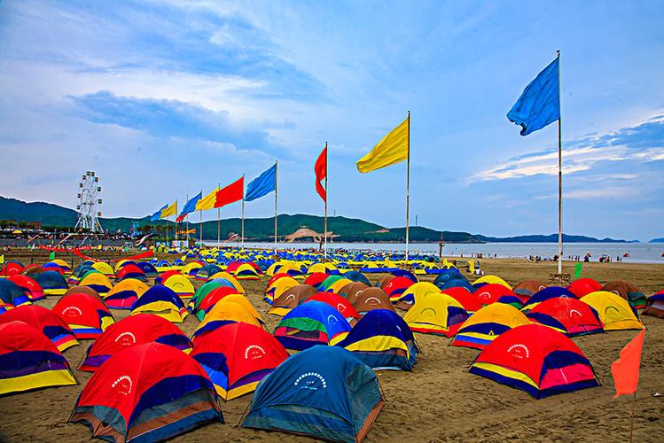 海滩帐篷图片